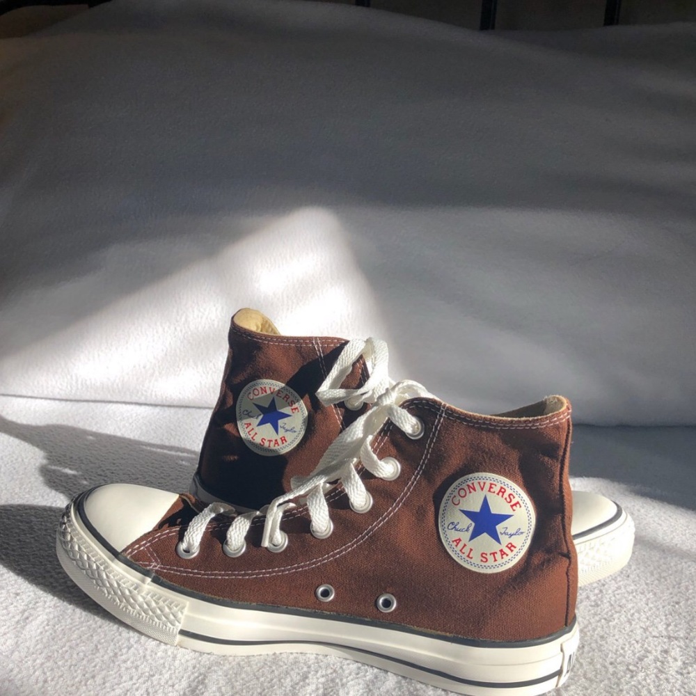 Brown high top converse
Highest Offer 110$